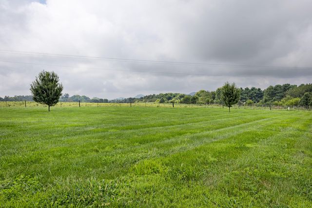 229 Sierra Circle, Stanford, KY 40484