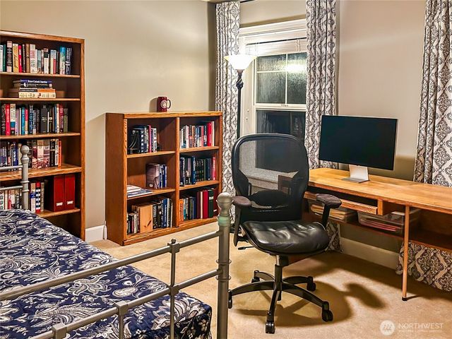 1607 Lyons Avenue NE, Renton, WA 98059