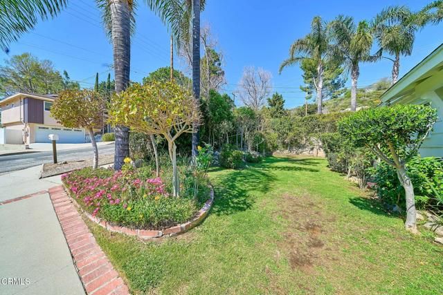 5212 New York Avenue, La Crescenta, CA 91214