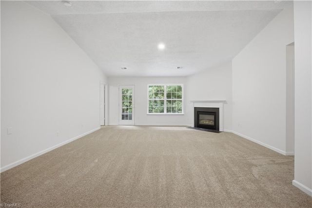 467 Bedford Knoll Drive, Winston-salem, NC 27107