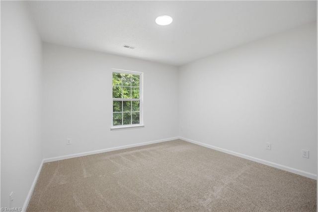 467 Bedford Knoll Drive, Winston-salem, NC 27107