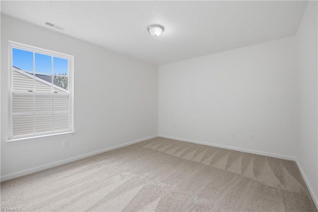 467 Bedford Knoll Drive, Winston-salem, NC 27107