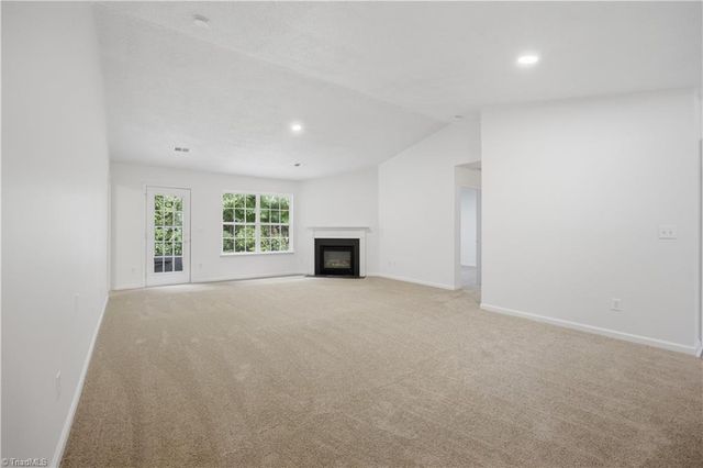 467 Bedford Knoll Drive, Winston-salem, NC 27107