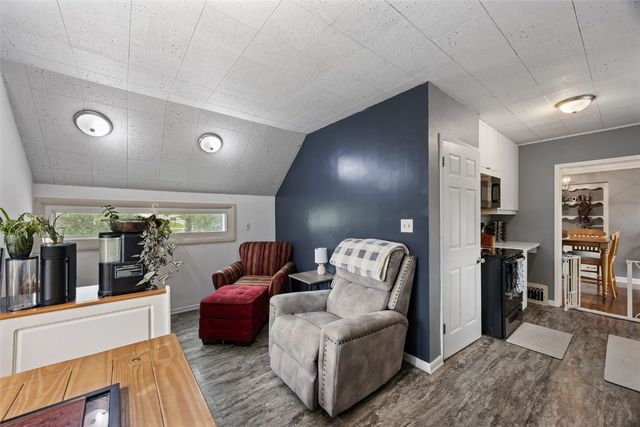 205 21st Street NE, Cedar Rapids, IA 52402