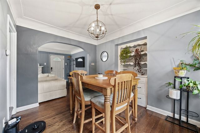 205 21st Street NE, Cedar Rapids, IA 52402