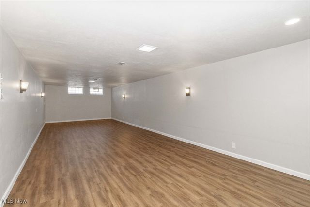 18401 Garden Boulevard, Cleveland, OH 44128