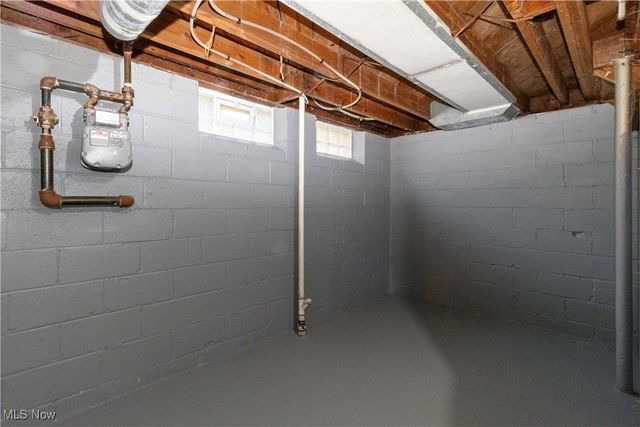 18401 Garden Boulevard, Cleveland, OH 44128