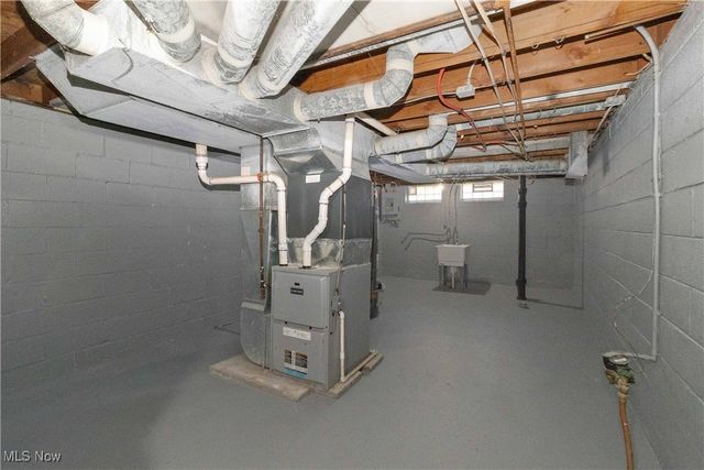 18401 Garden Boulevard, Cleveland, OH 44128