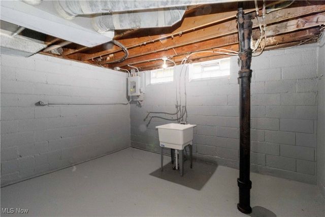 18401 Garden Boulevard, Cleveland, OH 44128