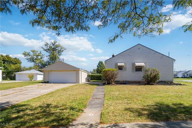 18401 Garden Boulevard, Cleveland, OH 44128