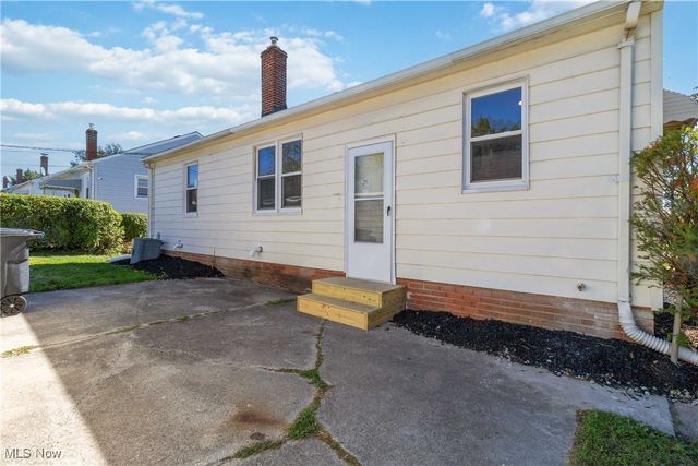 18401 Garden Boulevard, Cleveland, OH 44128