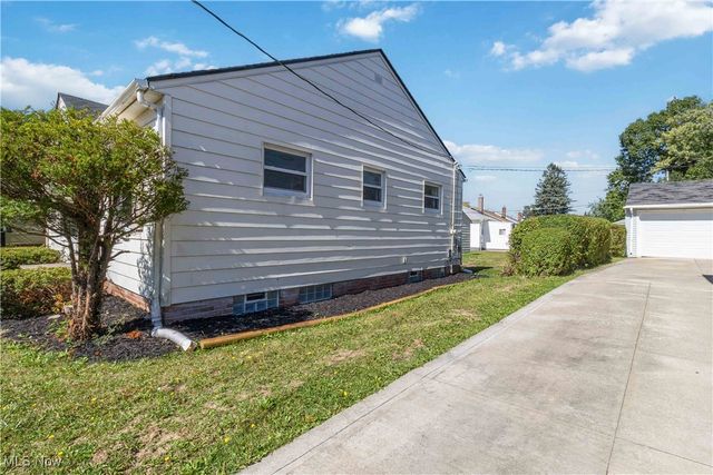 18401 Garden Boulevard, Cleveland, OH 44128