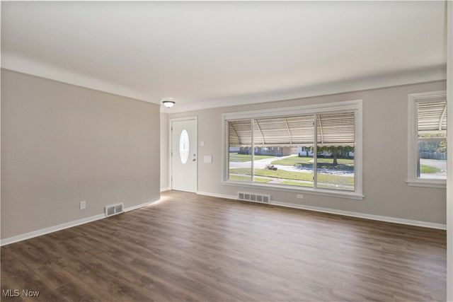 18401 Garden Boulevard, Cleveland, OH 44128