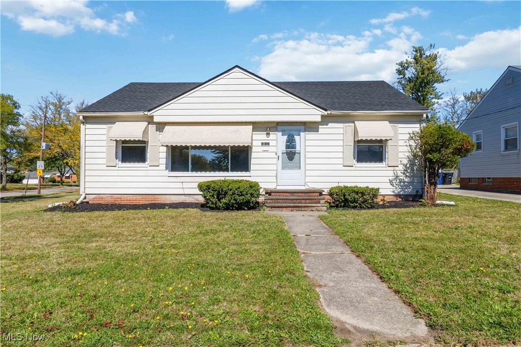 18401 Garden Boulevard, Cleveland, OH 44128