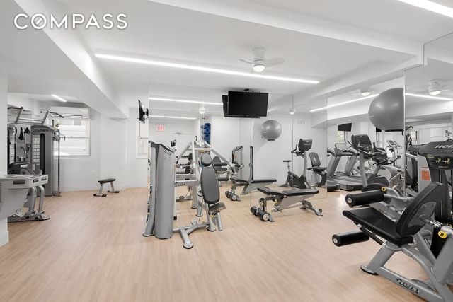 45 Sutton Place S PHI, New York City, NY 10022