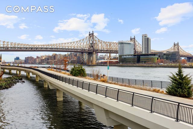 45 Sutton Place S PHI, New York City, NY 10022