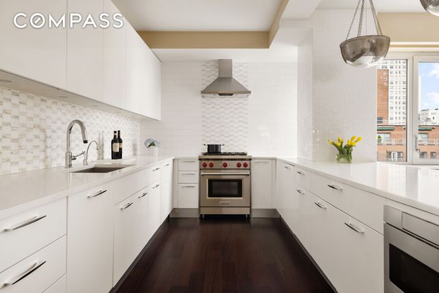 45 Sutton Place S PHI, New York City, NY 10022