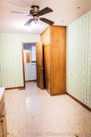 904 S D And H Street, Cleveland, OK 74020