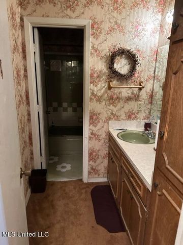 2952 Longwood Drive, Jackson, MS 39212