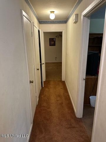 2952 Longwood Drive, Jackson, MS 39212