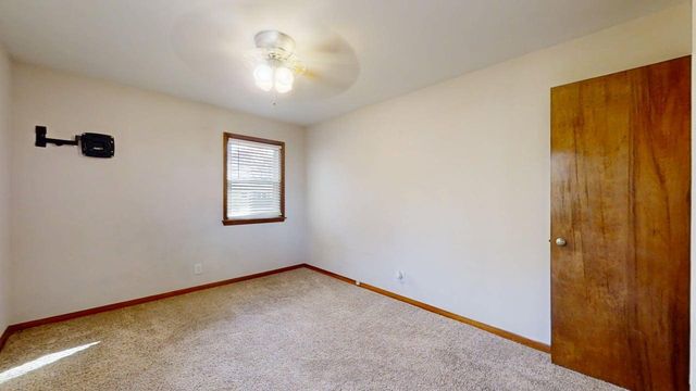 8428 N Shirlane Street, Shirley, IL 61772