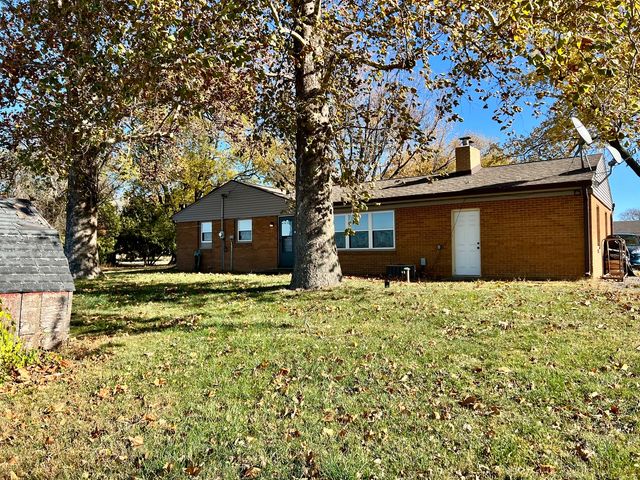 8428 N Shirlane Street, Shirley, IL 61772