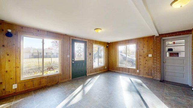 8428 N Shirlane Street, Shirley, IL 61772