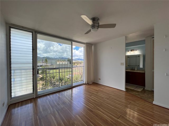 1077 Ala Napunani Street 803, Honolulu, HI 96818