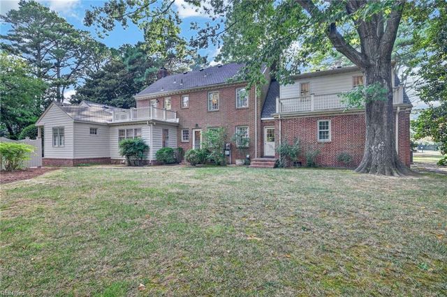1242 N Bay Shore DR, Virginia Beach, VA 23451
