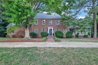 1242 N Bay Shore DR, Virginia Beach, VA 23451