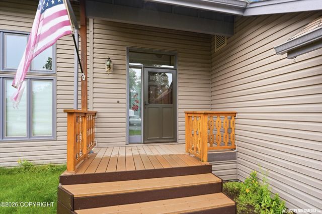 6450 Peppertree Circle, Anchorage, AK 99504