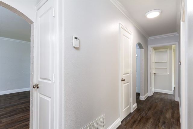 2710 Anderson Street, Irving, TX 75062