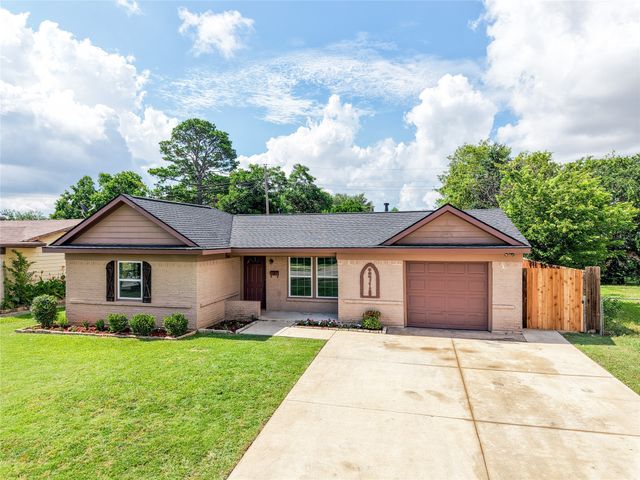 2710 Anderson Street, Irving, TX 75062