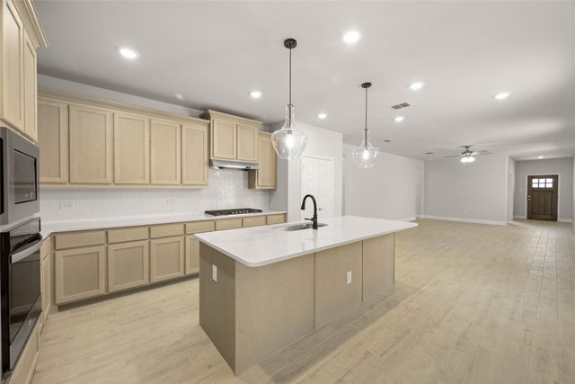 2841 Livestock, Midlothian, TX 76065