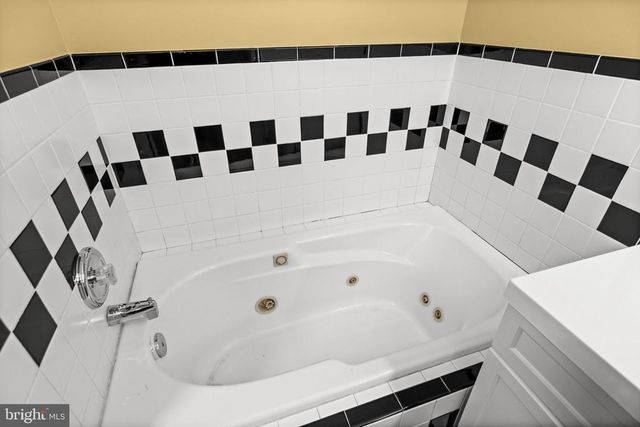 5 APPALOOSA DR, Spotsylvania, VA 22551