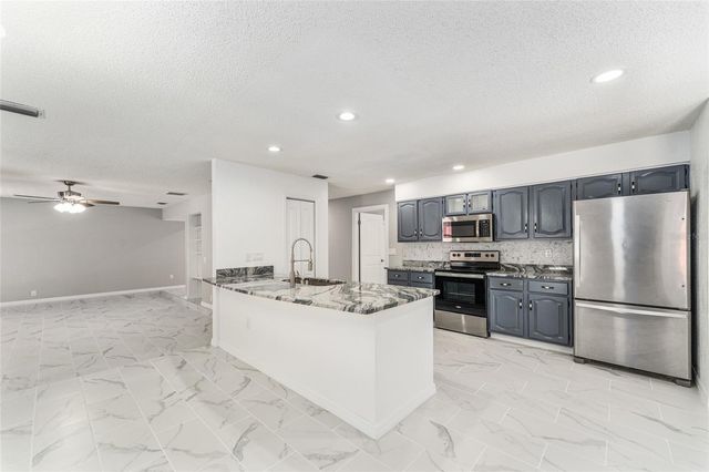 5041 NE 4TH STREET, Ocala, FL 34470