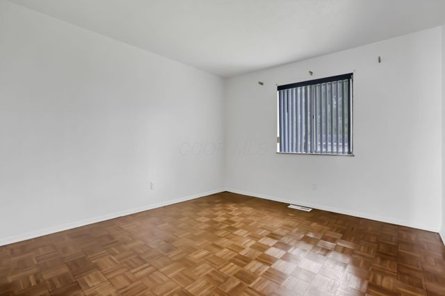 4949 Talbert Drive, Columbus, OH 43232
