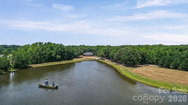 5453 White Plains Church Road, Pageland, SC 29728