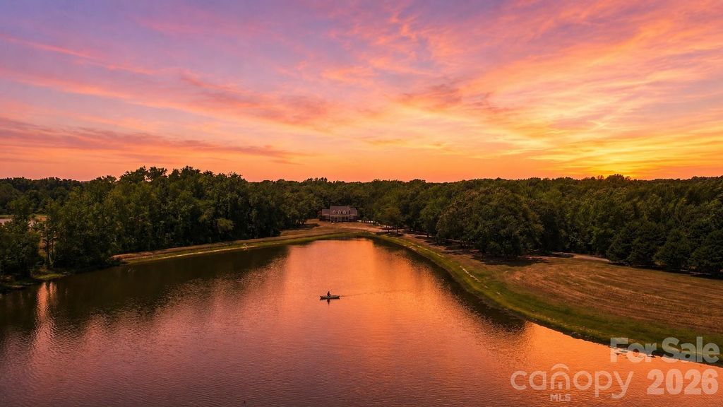 5453 White Plains Church Road, Pageland, SC 29728