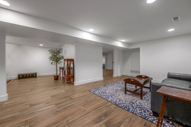 3288 Delong Road, Lexington, KY 40515