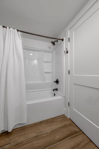 3288 Delong Road, Lexington, KY 40515