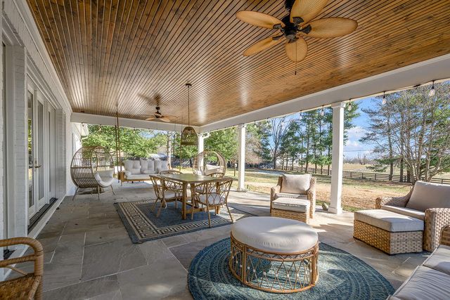 3288 Delong Road, Lexington, KY 40515