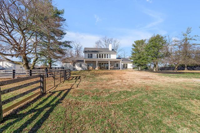 3288 Delong Road, Lexington, KY 40515