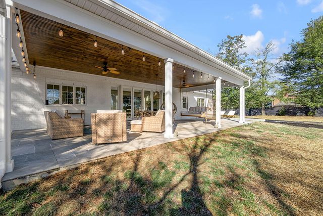 3288 Delong Road, Lexington, KY 40515