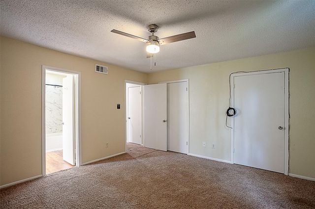 4150 Crow Road 10, Beaumont, TX 77706