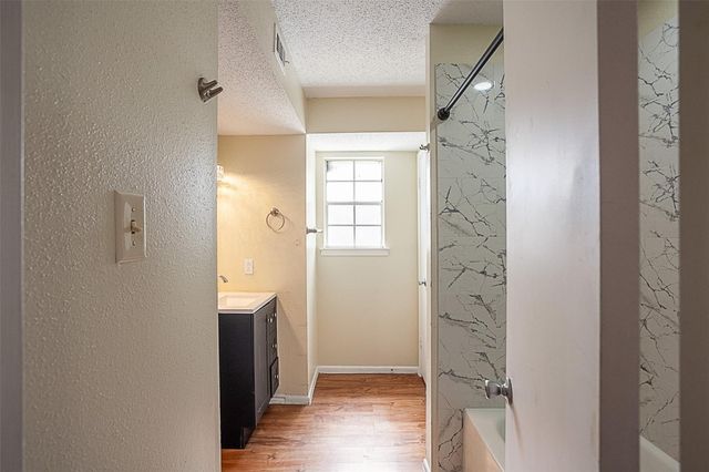 4150 Crow Road 10, Beaumont, TX 77706