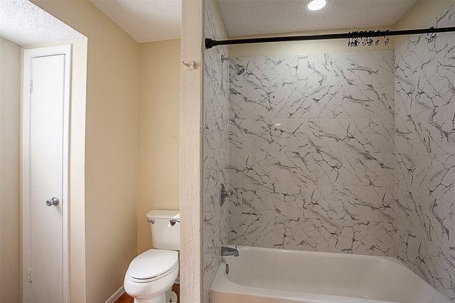 4150 Crow Road 10, Beaumont, TX 77706