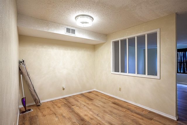 4150 Crow Road 10, Beaumont, TX 77706