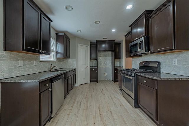 7345 NW 148th Street, Oklahoma City, OK 73142