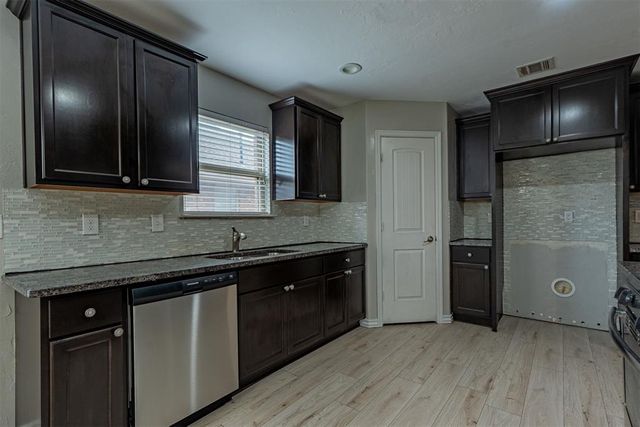7345 NW 148th Street, Oklahoma City, OK 73142